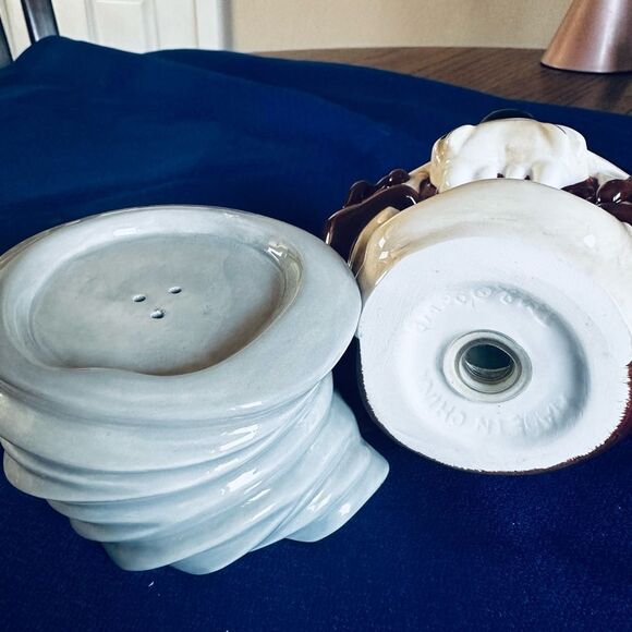 TAZ Tasmanian Devil Salt and pepper shaker set Vintage - Picture 2 of 3